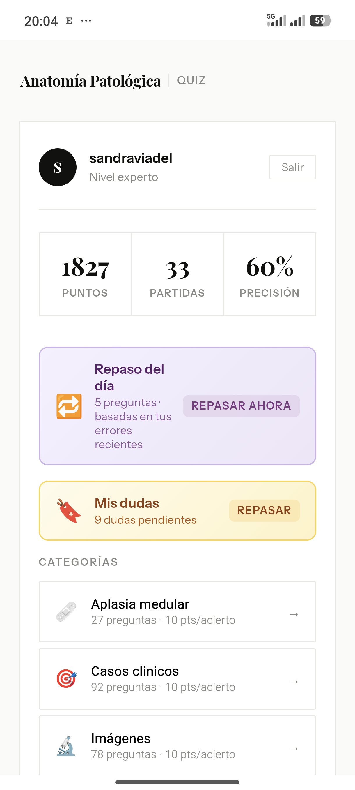 Pantalla de inicio con perfil, accesos rápidos y categorías